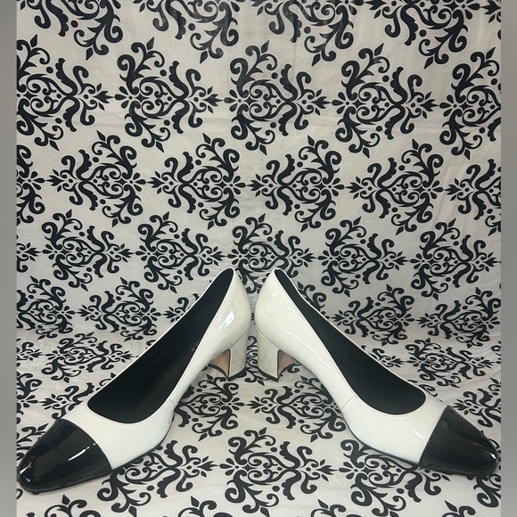 NWOT Mucccute Round Toe Block Heel Pumps - Picture 9 of 10